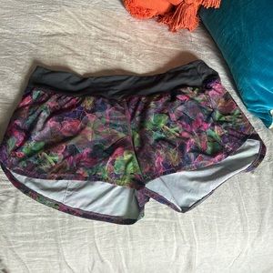 Lululemon shorts size 14